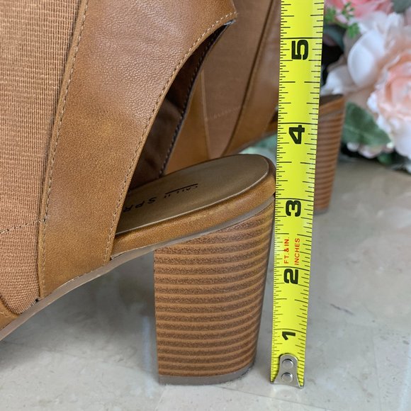 Call It Spring - Picture 9 of 9